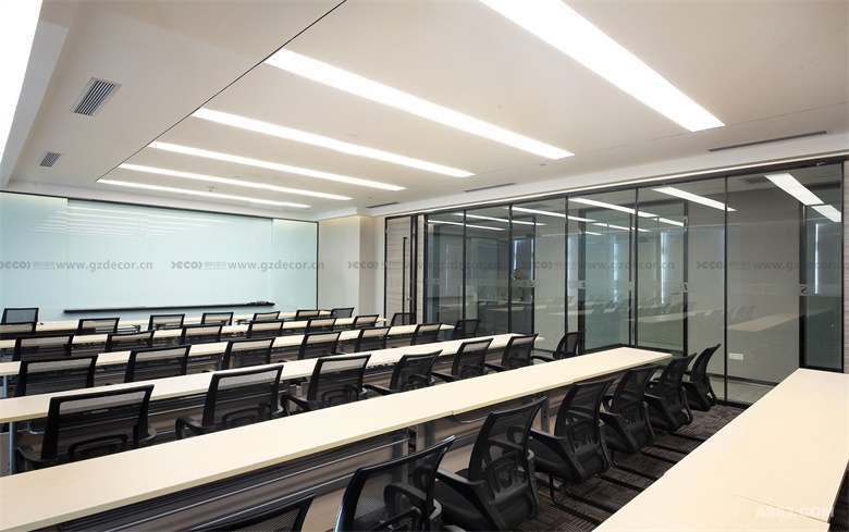 大型企業(yè)辦公室設計公司如何進行項目后期服務？